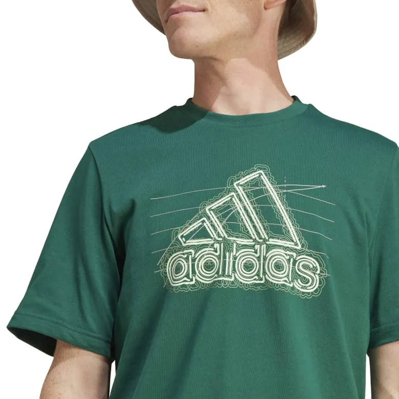 ADIDAS GROWTH BADGE GRAPHIC TSHIRT "COLLEGIATE GREEN"