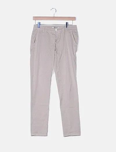 Anykey Pantalón beige con bolsillos