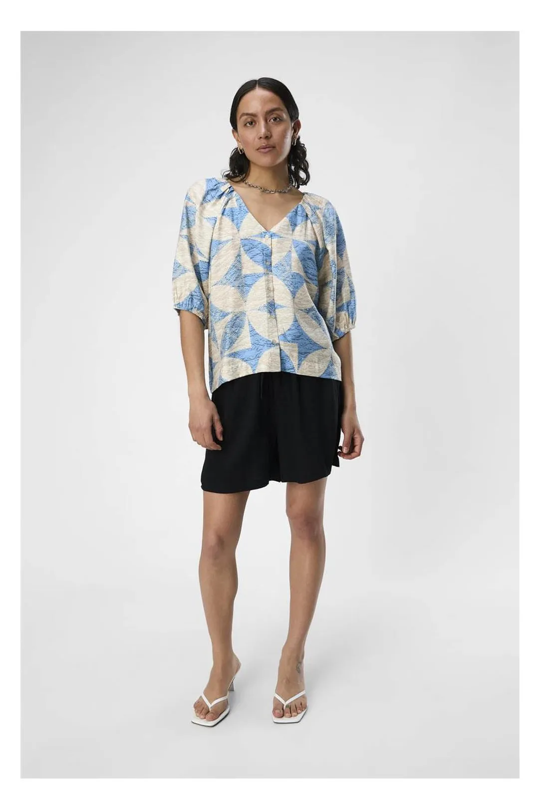 BLUSA CON BOTONES OBJBETINA BEIGE