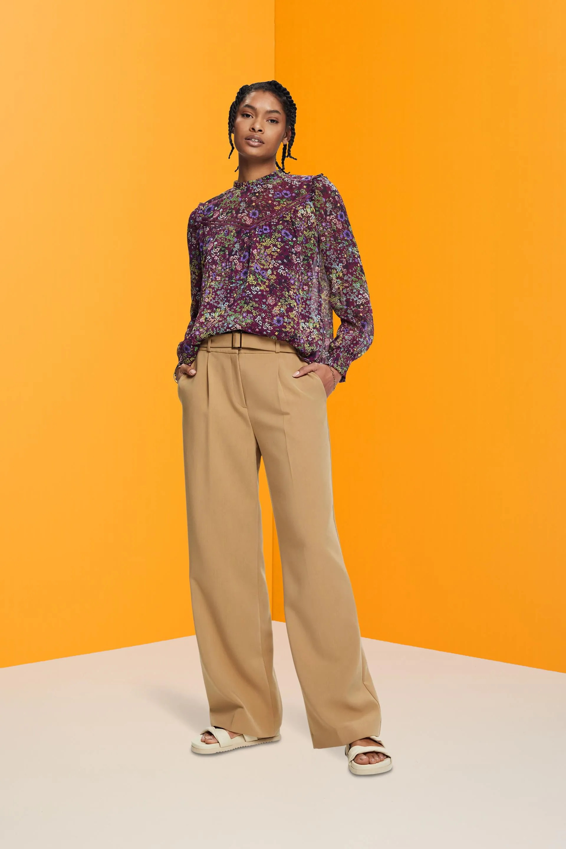 Blusa floral de gasa con fruncido