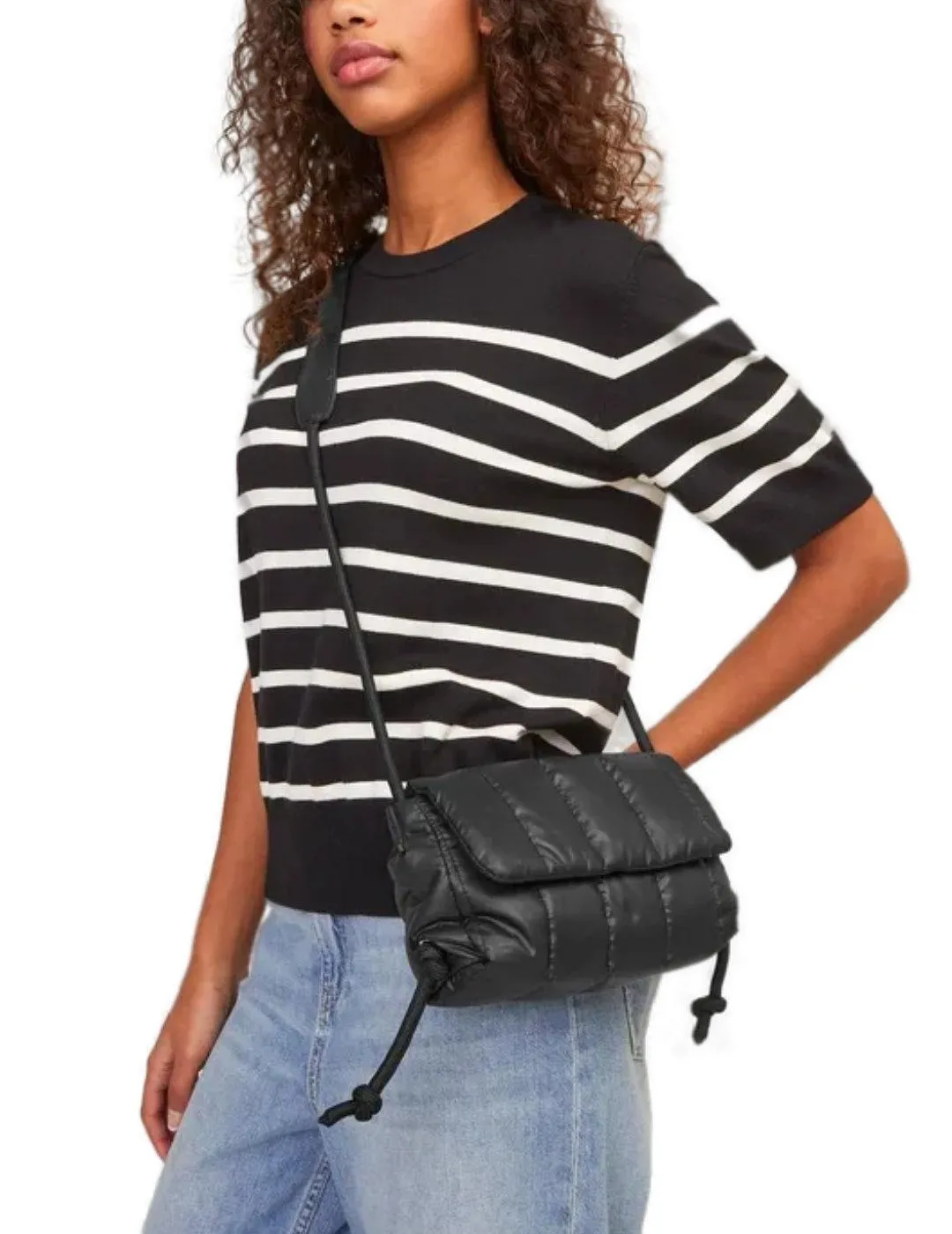 Bolso JJXX Santafe negro guateado con solapa para mujer