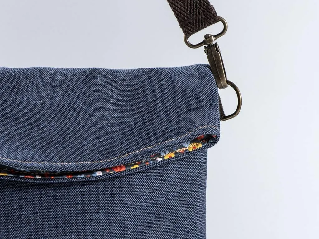 Bolso Mediano tapicería reciclada repelente al agua