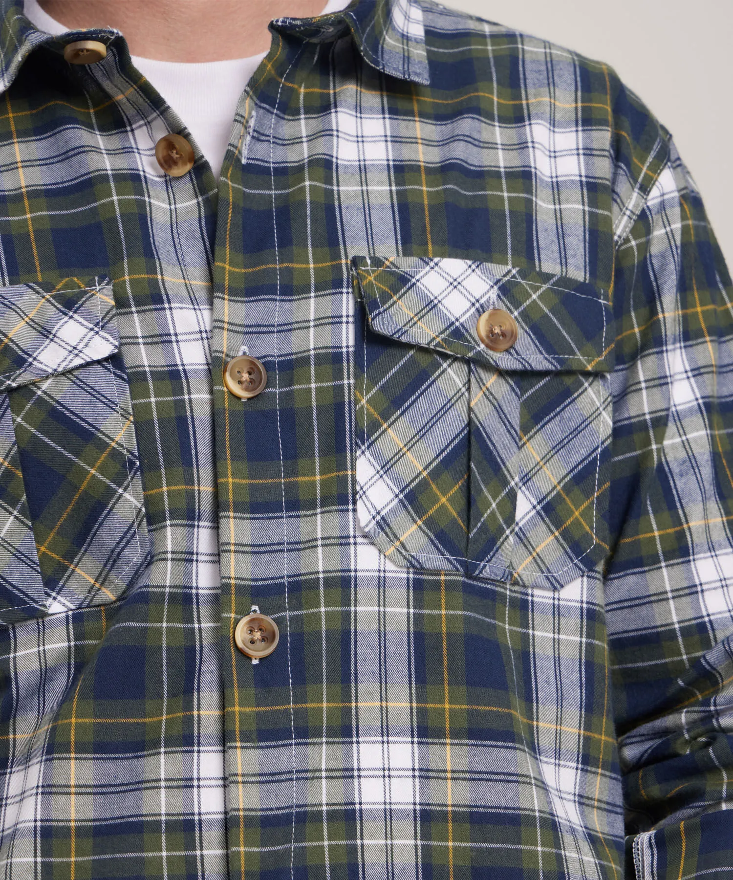 CAMISA DE CUADROS CON BOLSILLOS DE TAPA
