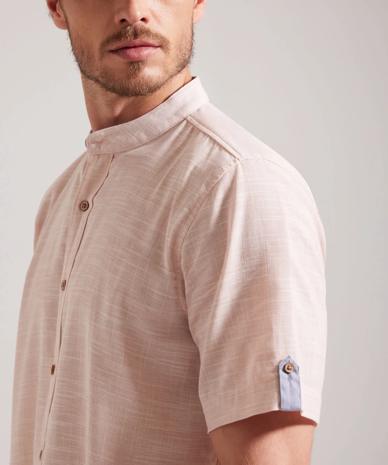 CAMISA MANGA CORTA CUELLO NERU UNICOLOR , REGULAR FIT