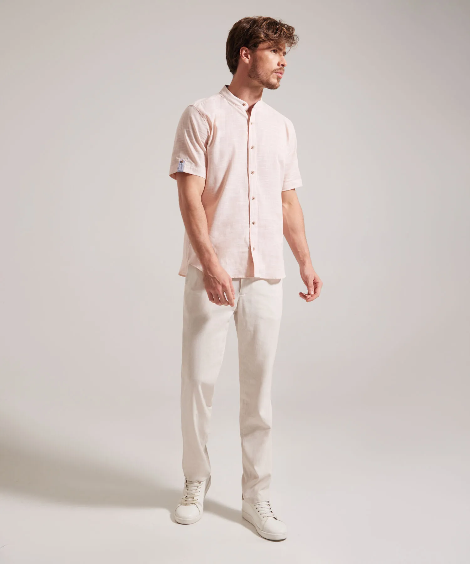 CAMISA MANGA CORTA CUELLO NERU UNICOLOR , REGULAR FIT