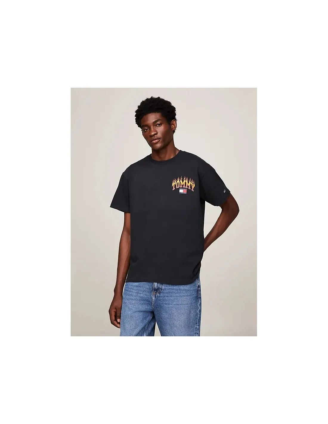 Camiseta amplia con logo flame de Tommy Jeans