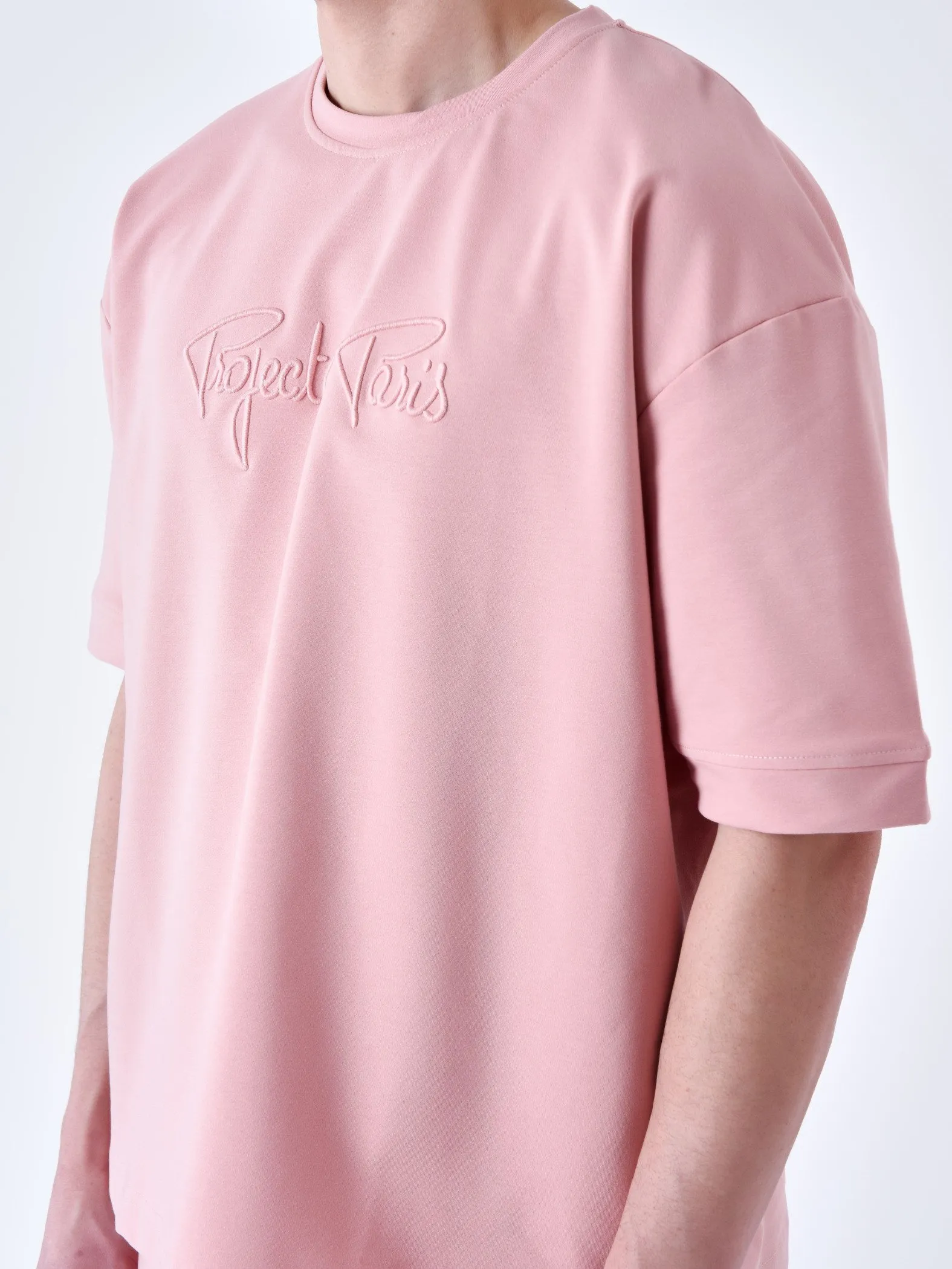 Camiseta clásica con logotipo bordado Essentials