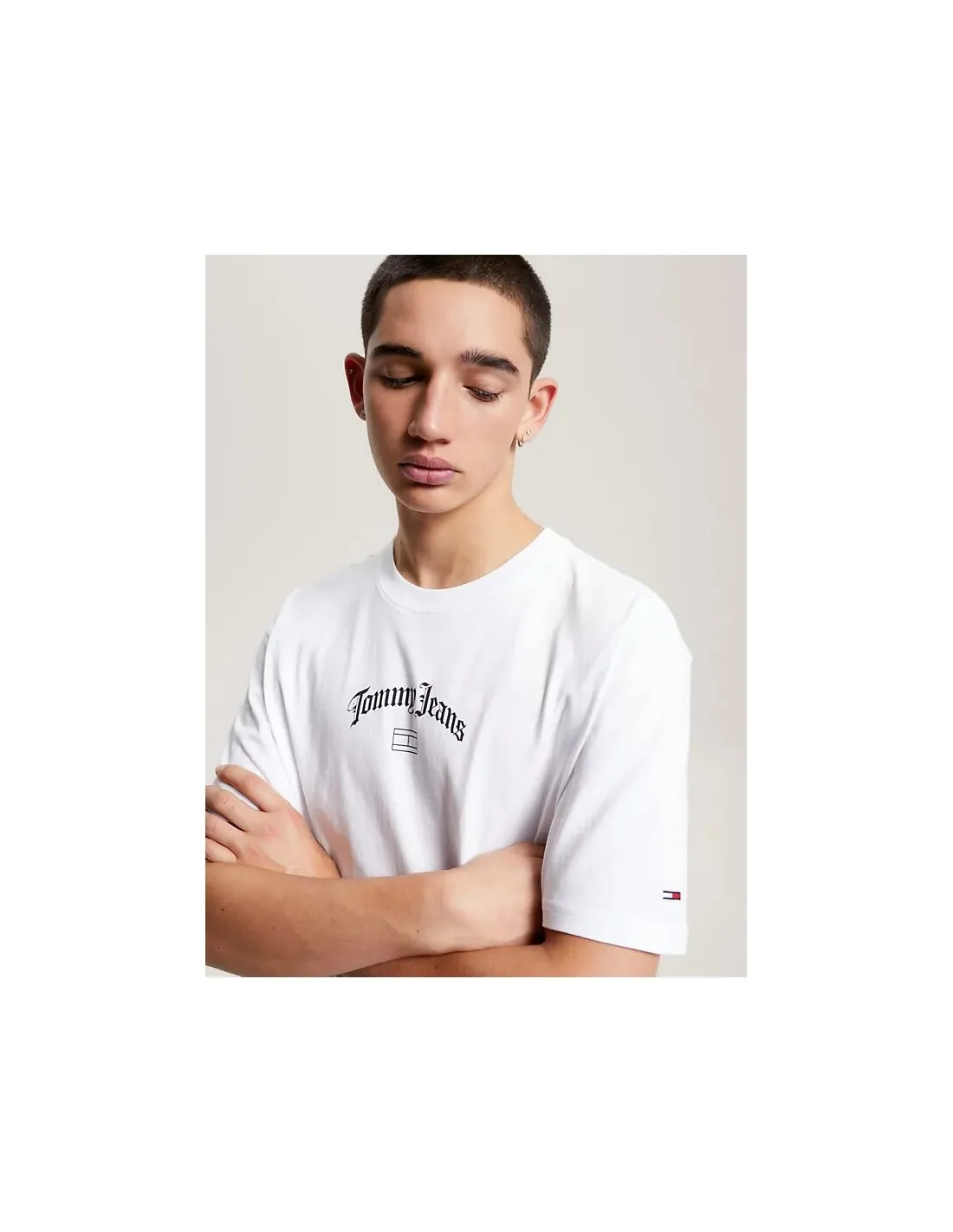 Camiseta con logo trasero y corte clásico de Tommy Jeans