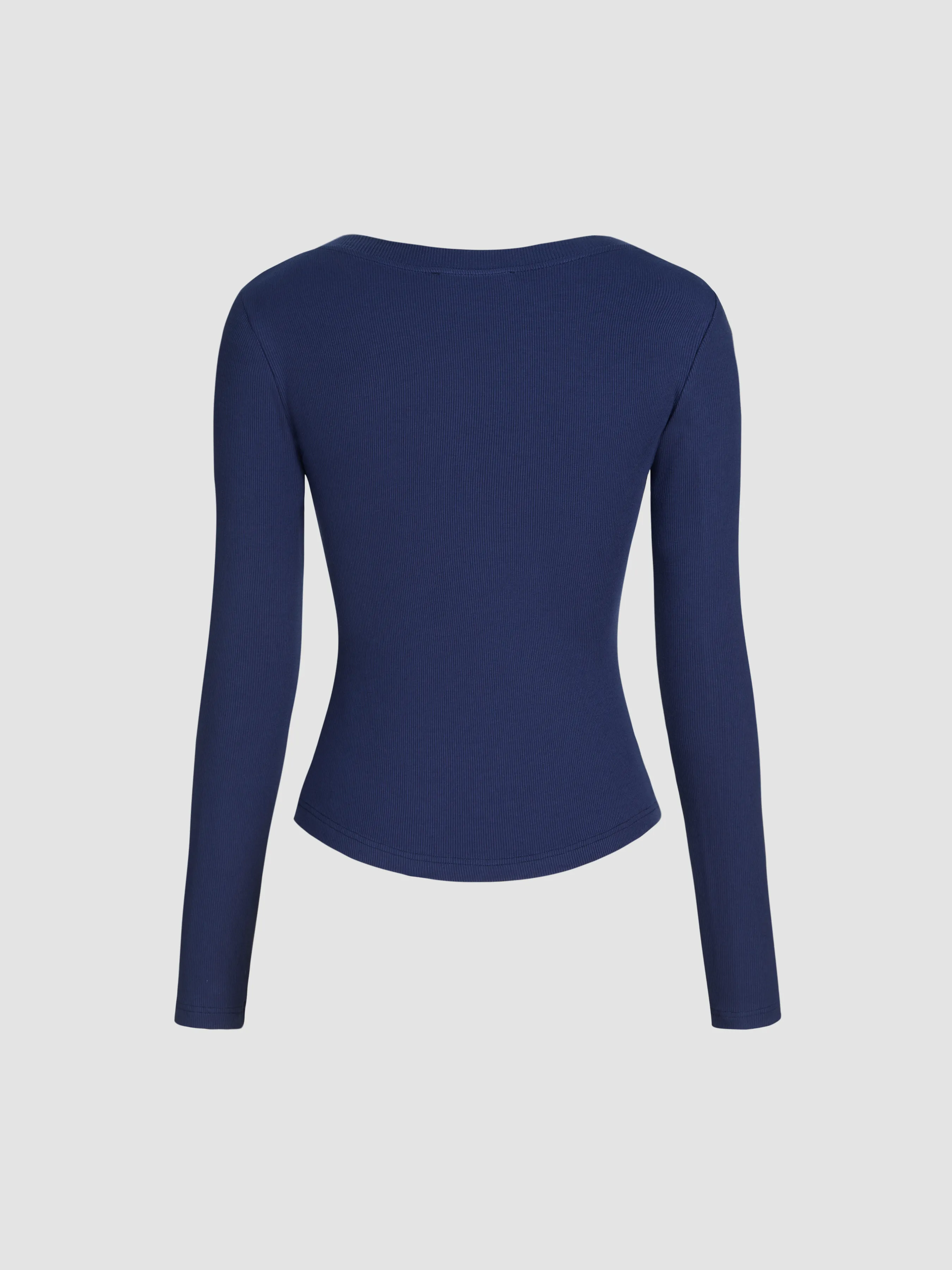  Camiseta Crop con Botón Gráfico