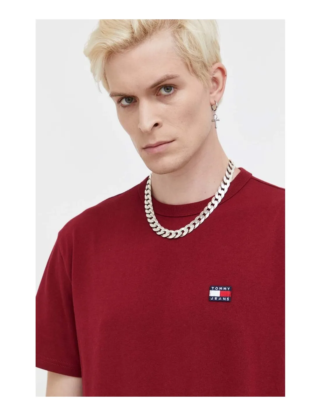 Camiseta de corte clásico con parche de Tommy Jeans