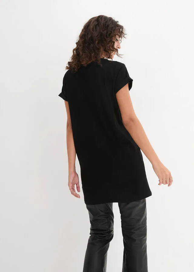 Camiseta larga estilo boxy de manga corta Negro