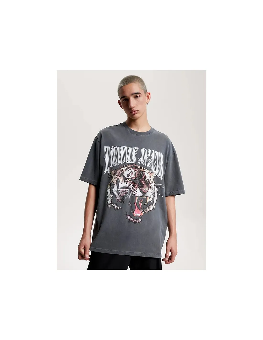 Camiseta oversize con diseño de tigre y logo de Tommy Jeans