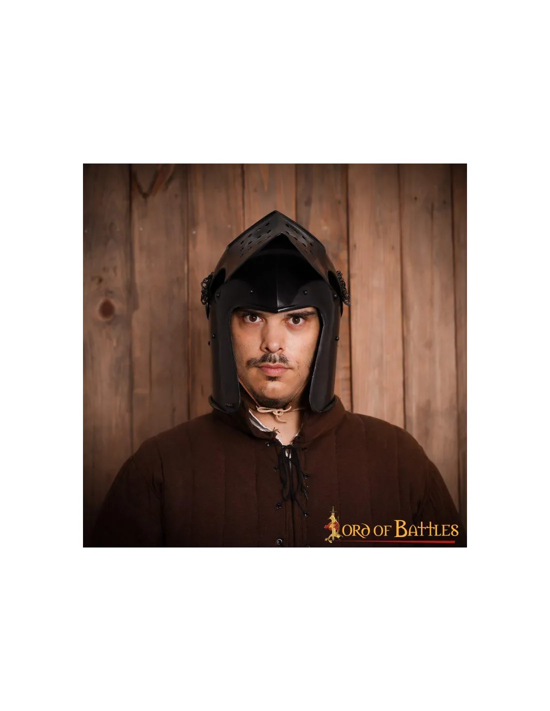 Casco de caballero negro con visera desmontable y forro de cuero