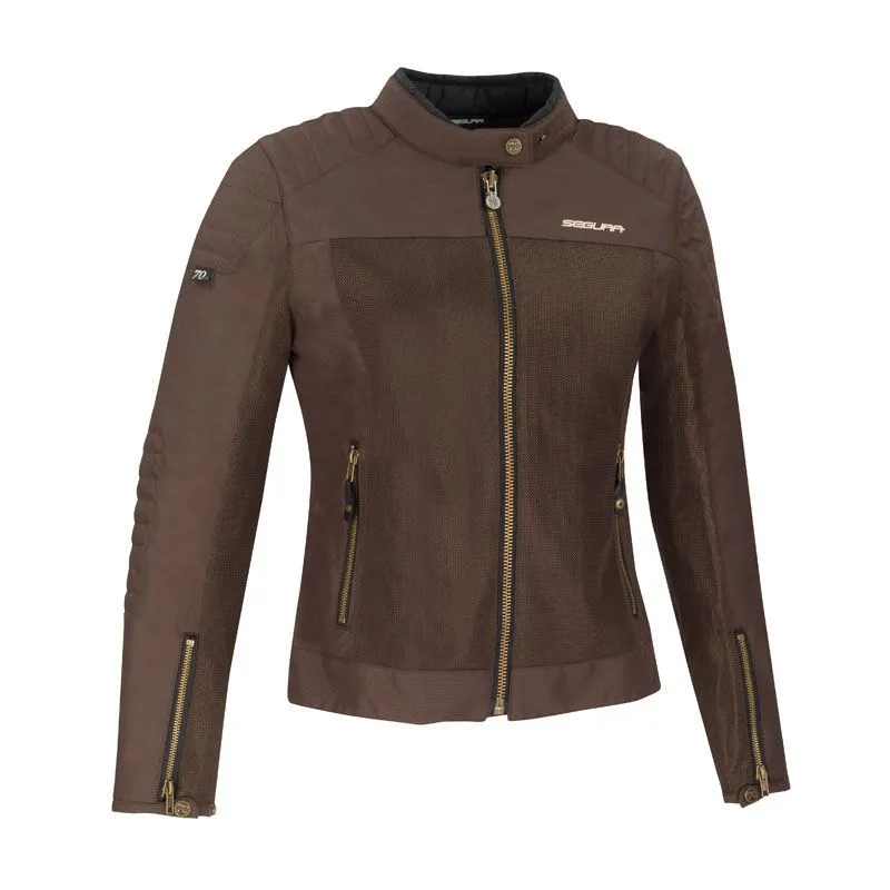 CHAQUETA DE LA SEñORA OSKAR  SEGURA