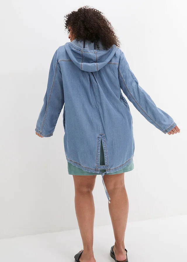 Chaqueta estilo camisa azul claro denim