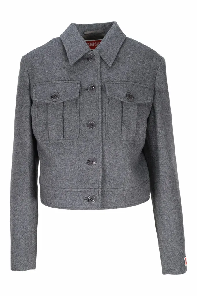Chaqueta gris con minilogo en manga