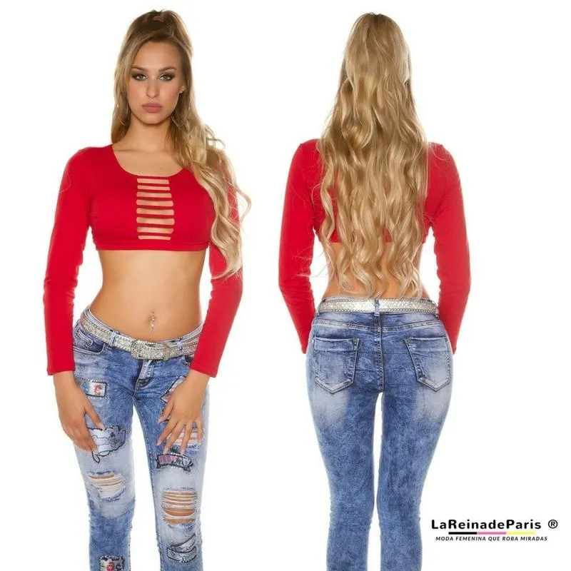 Crop top rojo con escote 