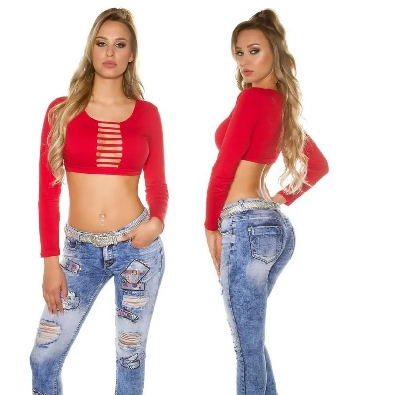 Crop top rojo con escote 