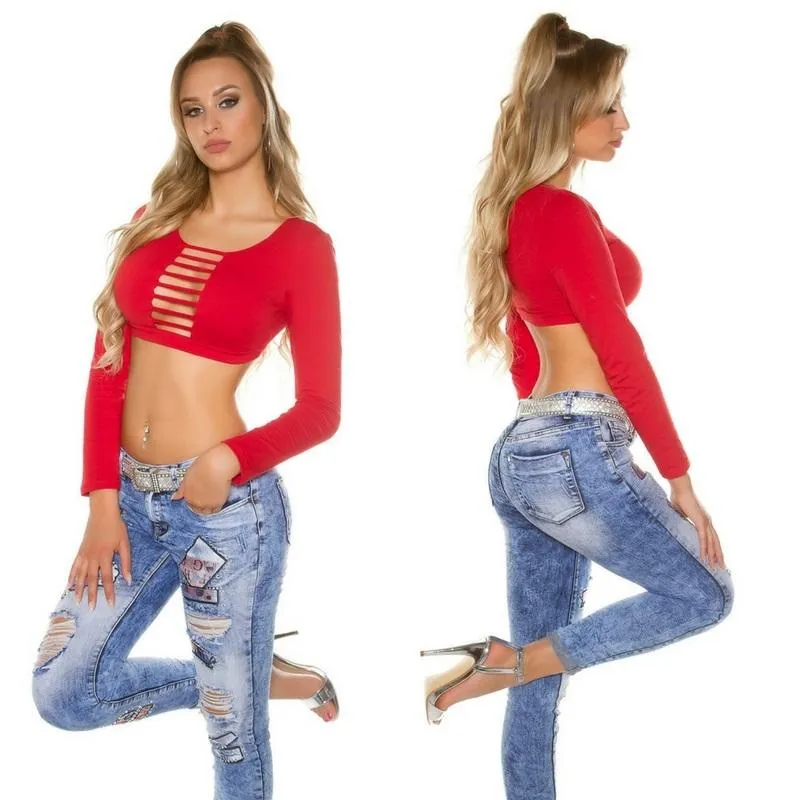 Crop top rojo con escote 