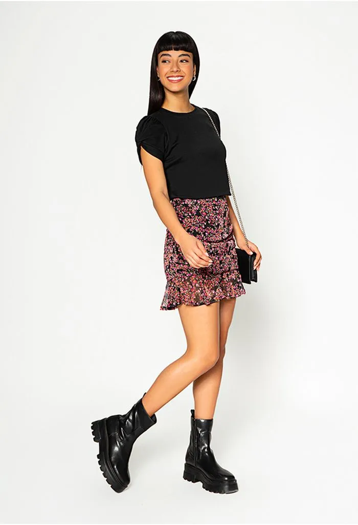 Falda corta con bolero y cinturon