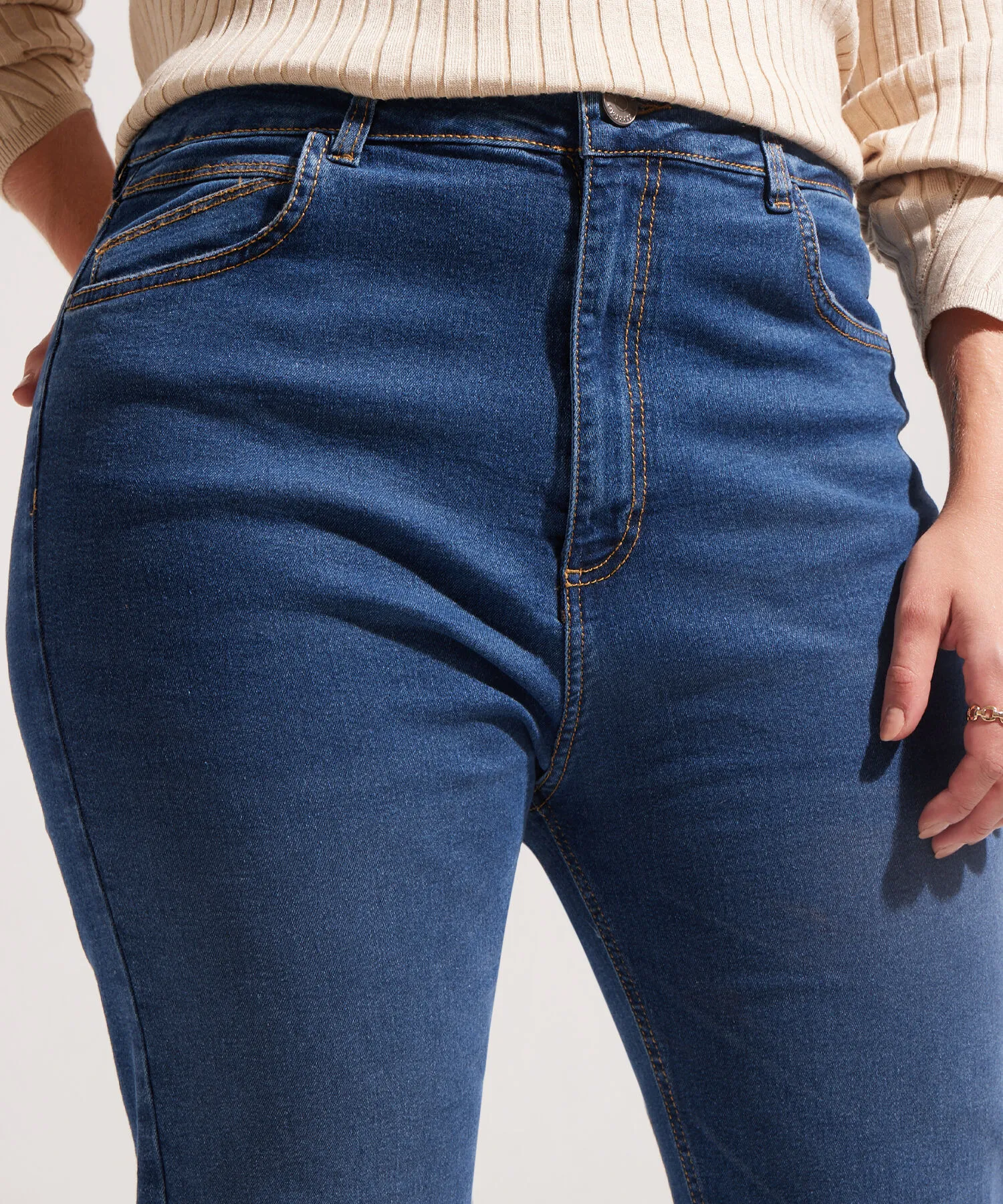 JEAN FIT STRAIGHT TONO AZUL MEDIO