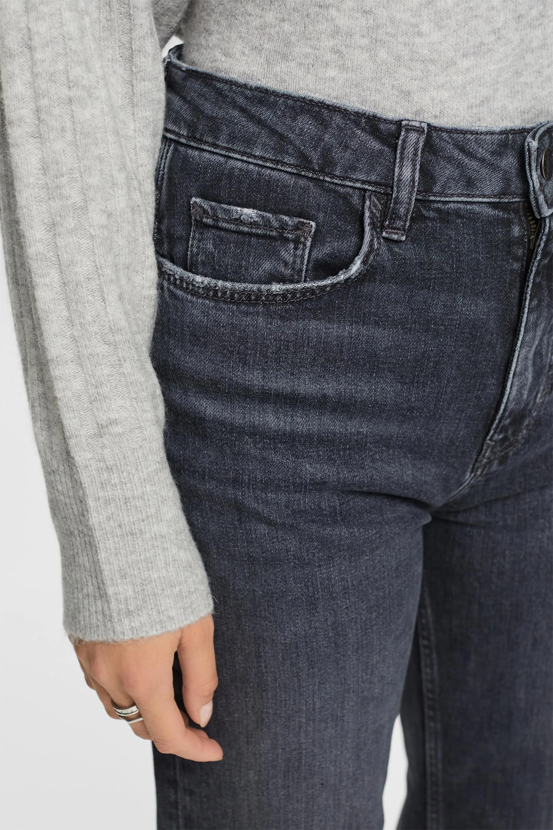 Jeans straight fit tobilleros estilo años 80