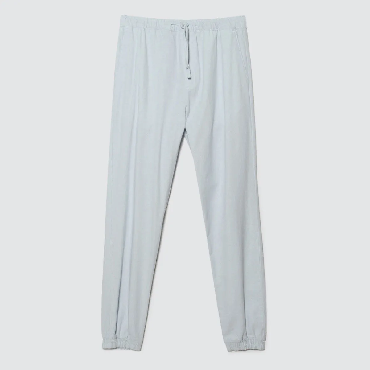 Jogger Con Bolsillos En Diagonal