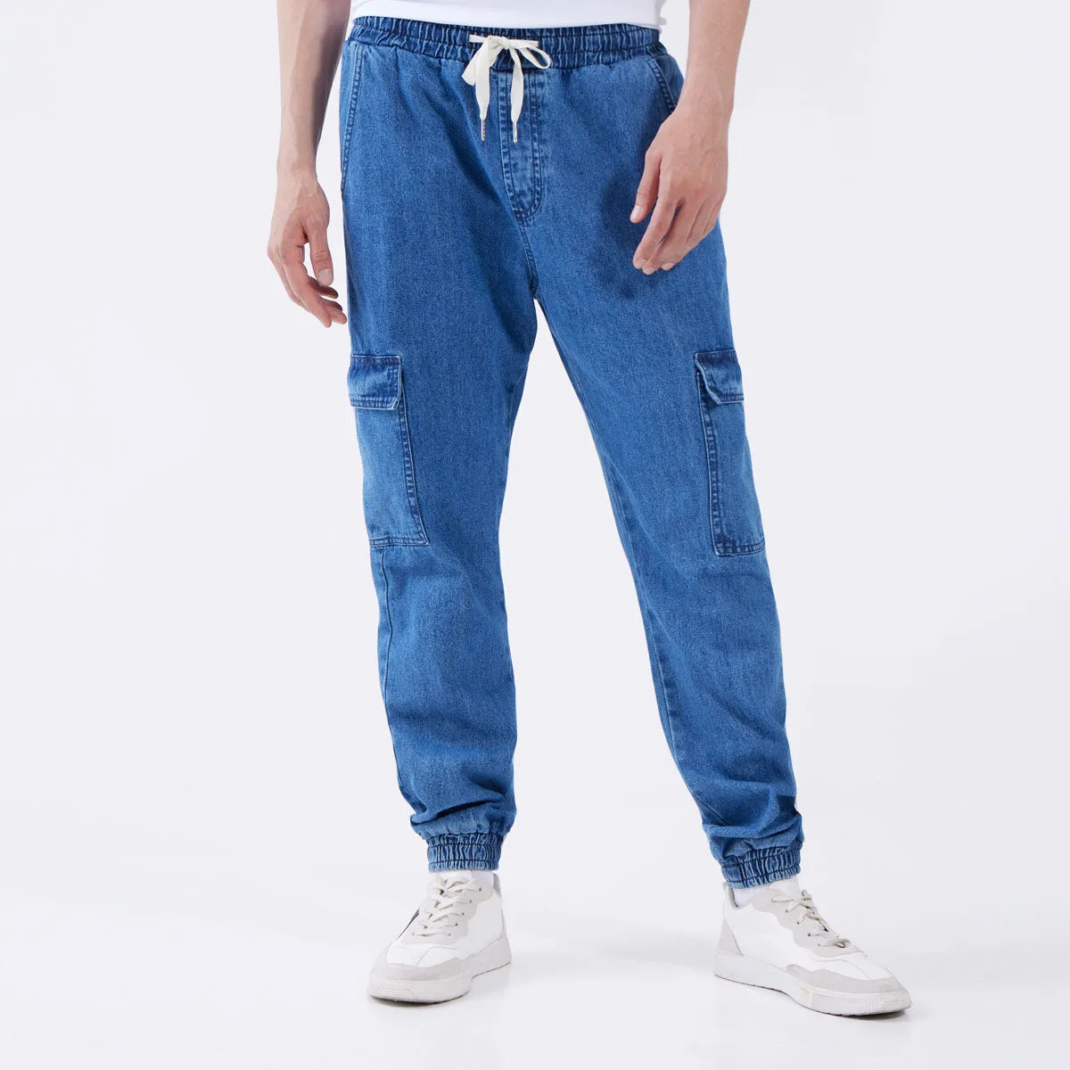 Jogger En Denim Tono Medio
