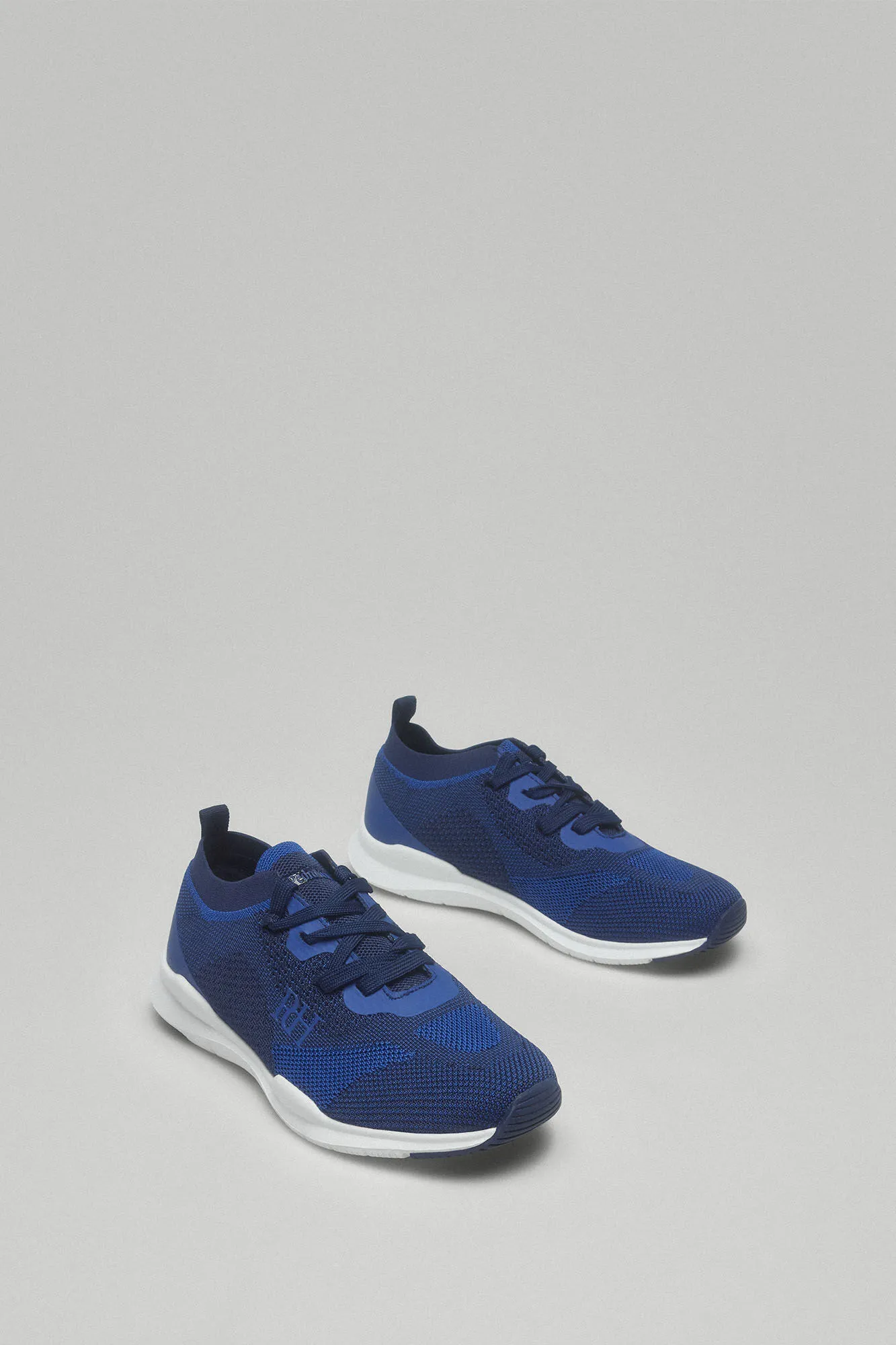 Lightweight trainer