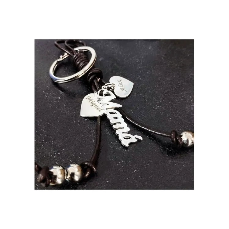 LLAVERO CON NOMBRE Y CORAZON EN PLATA DE LEYCUERO
