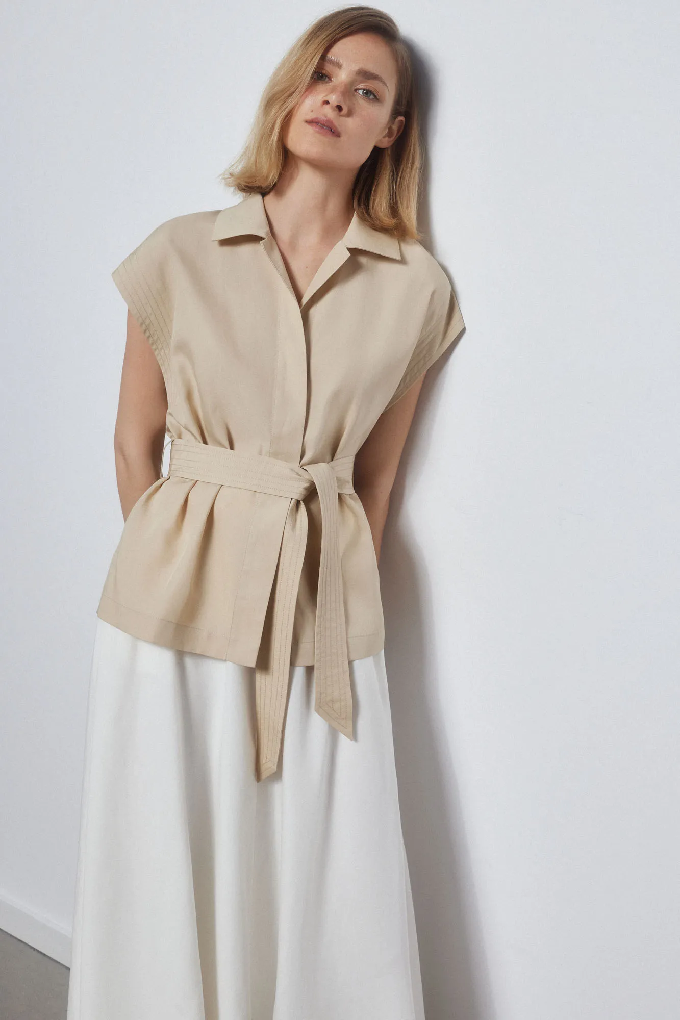 Long loose fit waistcoat.