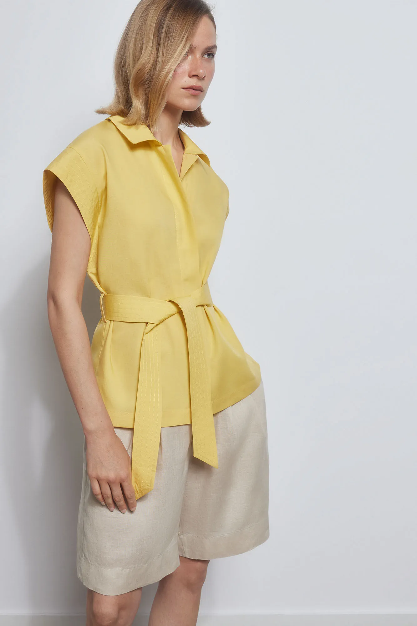Long loose fit waistcoat.