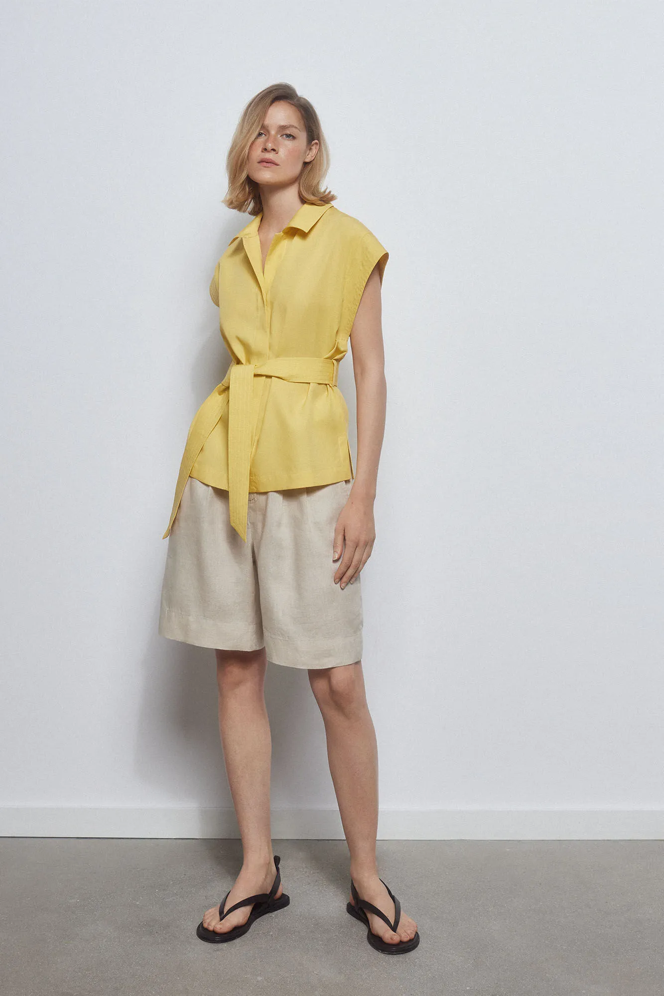 Long loose fit waistcoat.