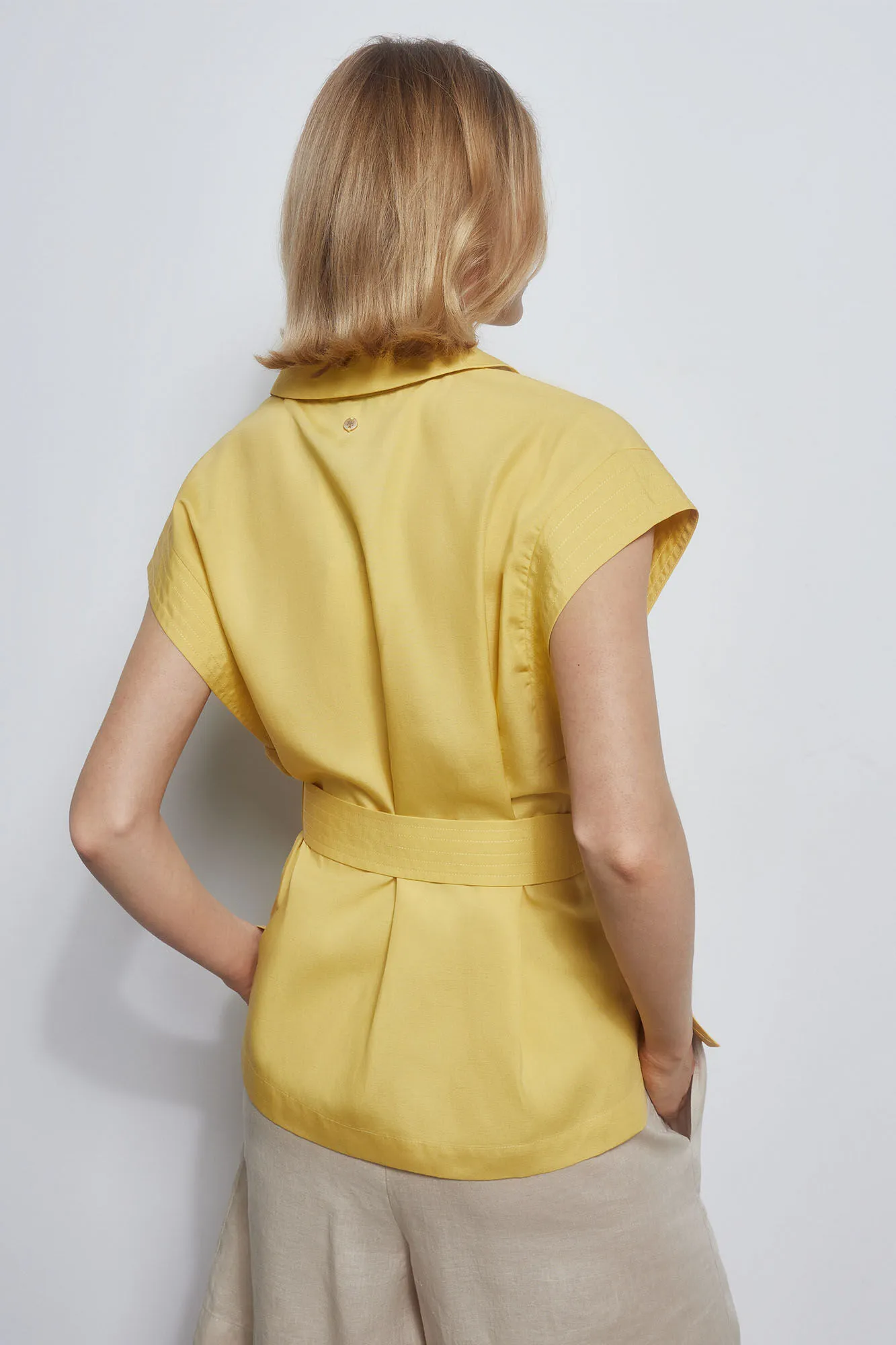 Long loose fit waistcoat.