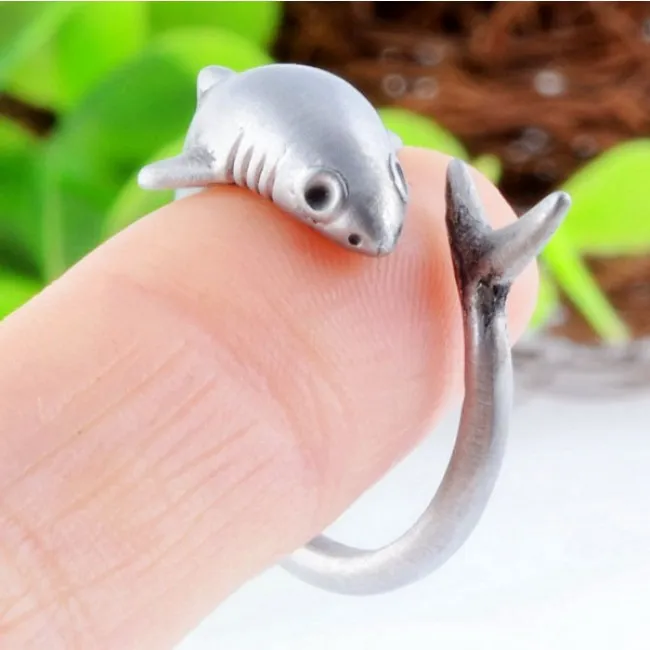 NAUGHTY SWIMMING SHARKSHAPED ORIGINAL ALLOY OPENING RING