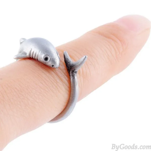 NAUGHTY SWIMMING SHARKSHAPED ORIGINAL ALLOY OPENING RING
