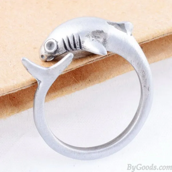 NAUGHTY SWIMMING SHARKSHAPED ORIGINAL ALLOY OPENING RING