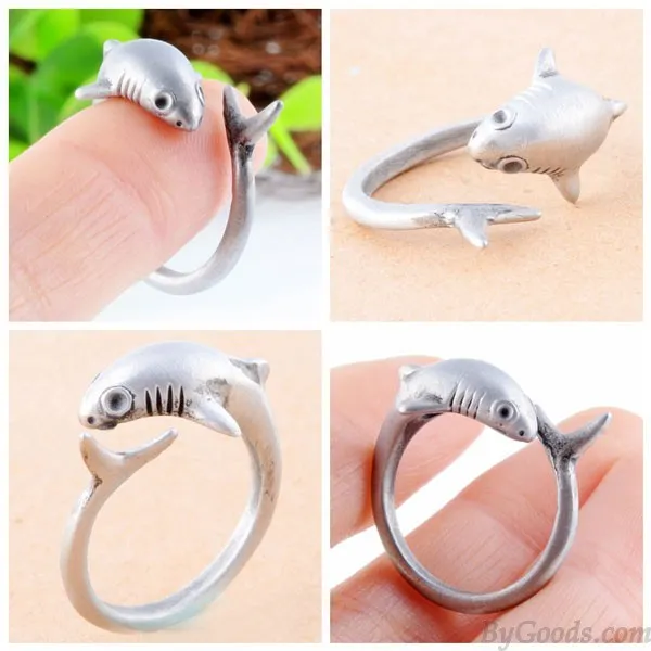 NAUGHTY SWIMMING SHARKSHAPED ORIGINAL ALLOY OPENING RING