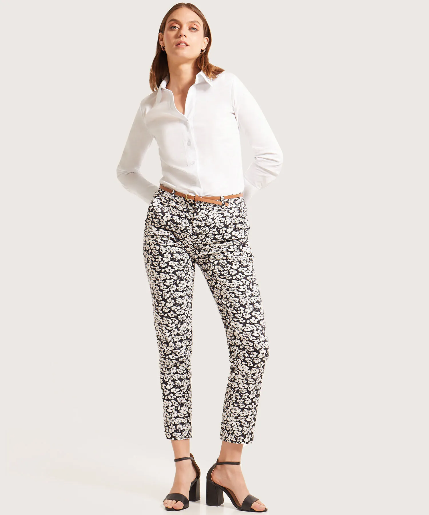 PANTAL&OACUTE;N B&AACUTE;SICO BOLSILLOS DIAGONAL ESTAMPADO