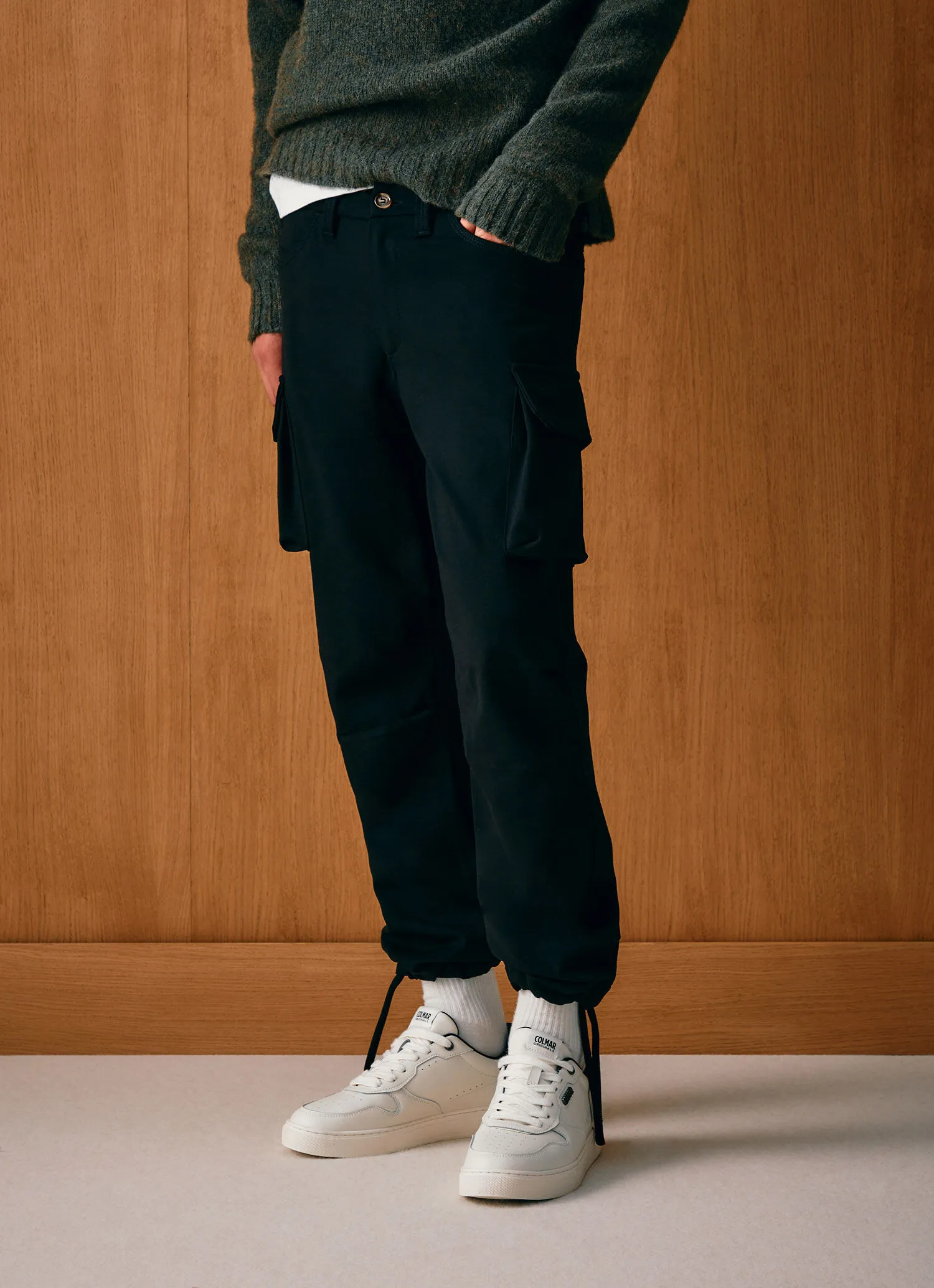 Pantalón de interlock con bolsillos grandes
