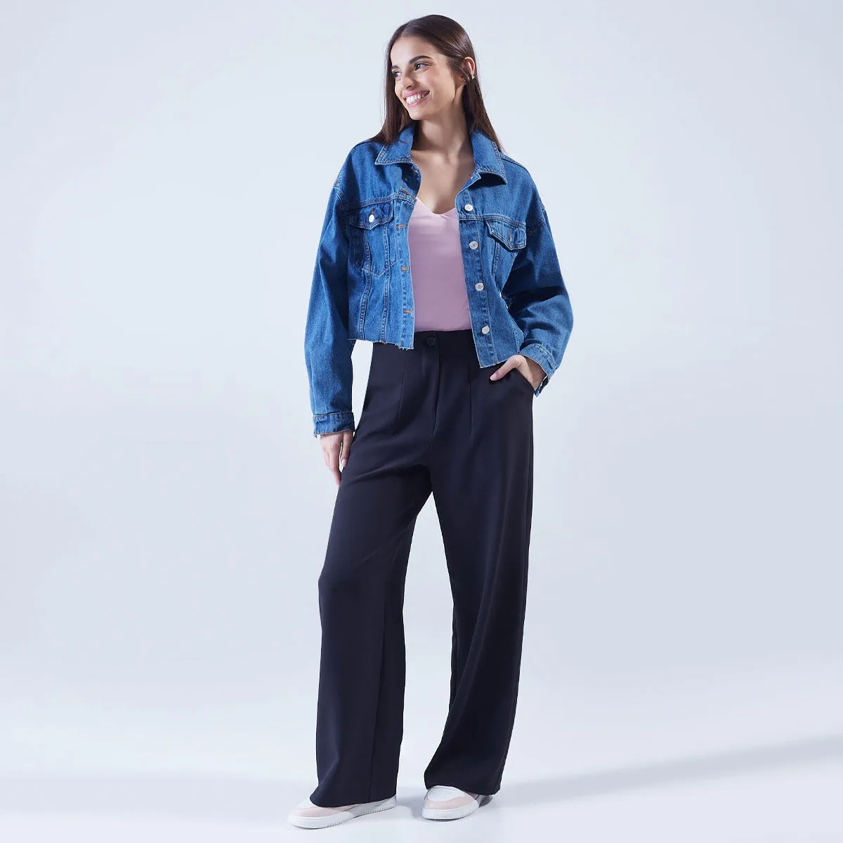 Pantalón Fluido Con Bolsillos