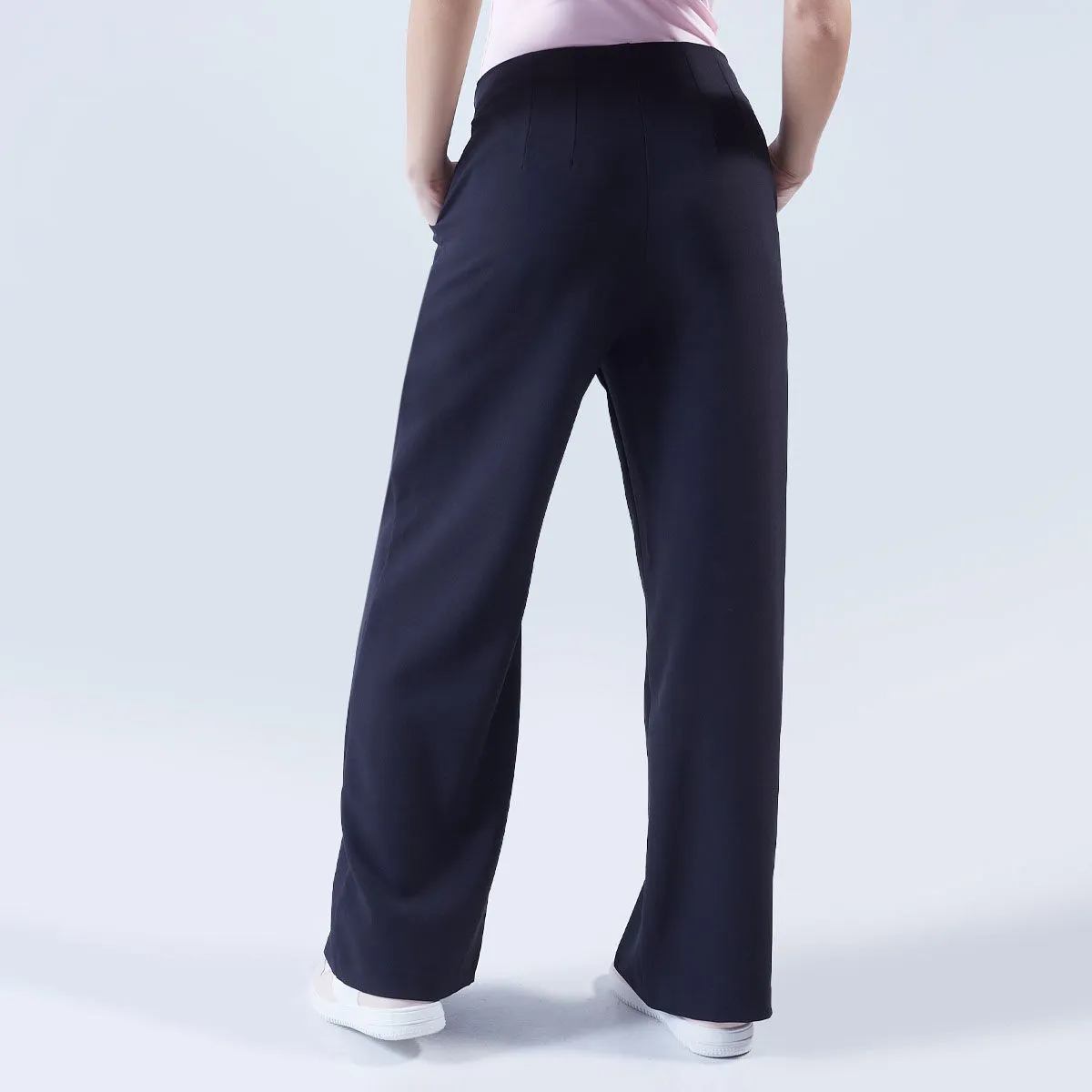 Pantalón Fluido Con Bolsillos