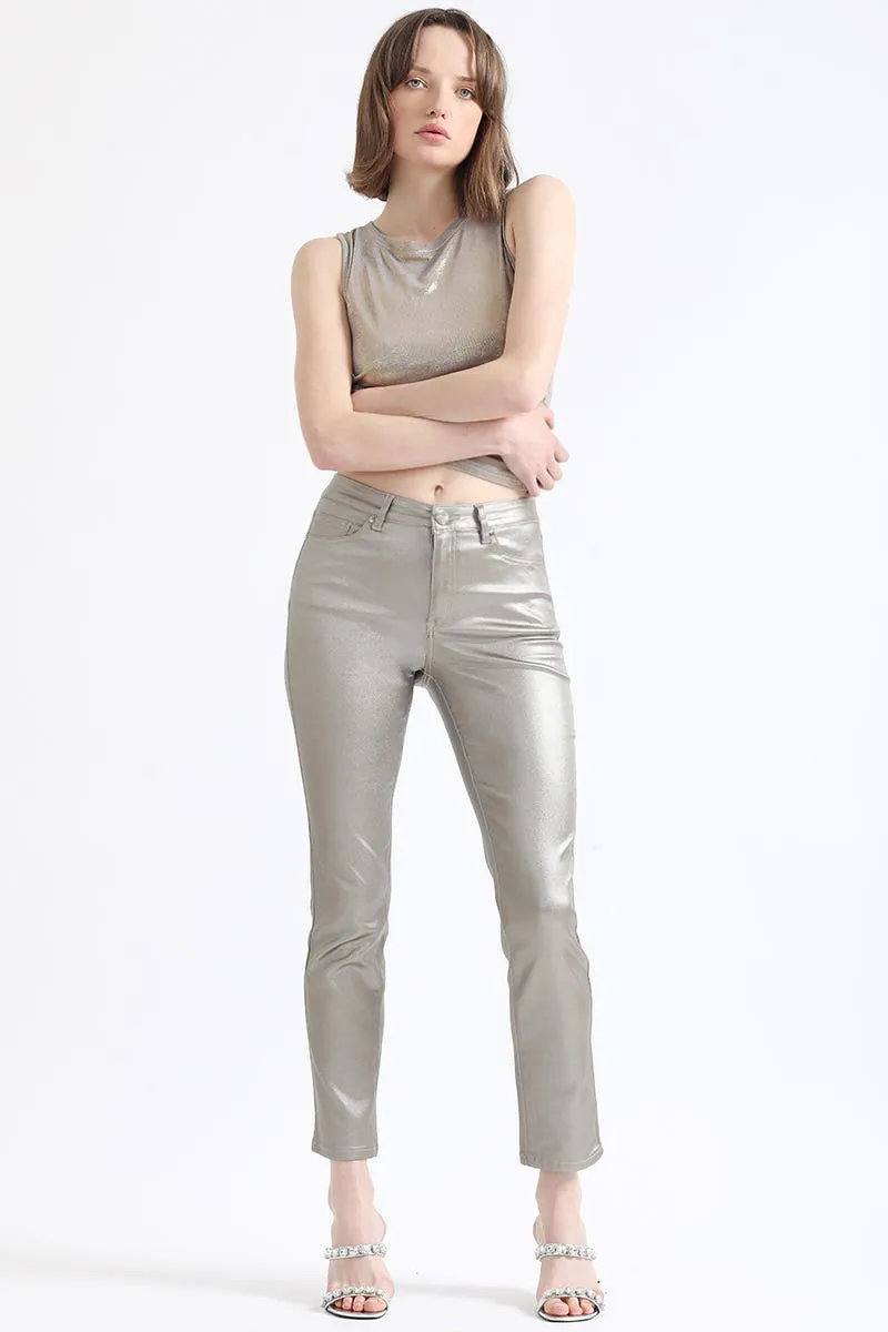 PANTALON SLIM TIRO MEDIO, METALIZADO, CAFÉ