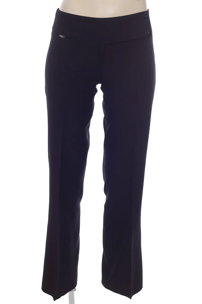 PANTALóN COLOR NEGRO  EXCLUSIVOS PIEDAD