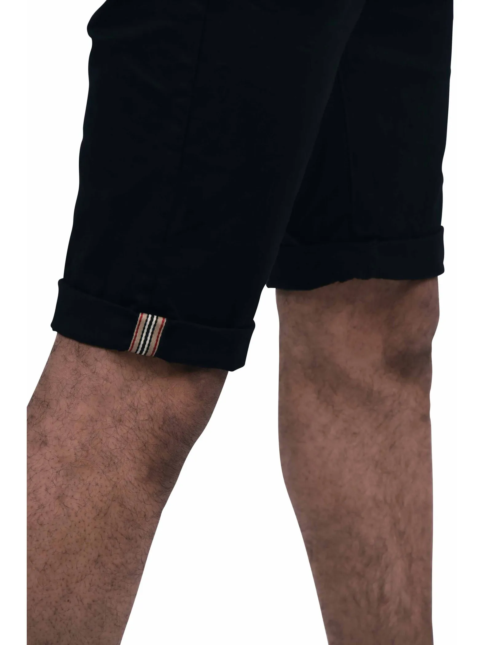 Pantalón corto con cinturón beige incluido