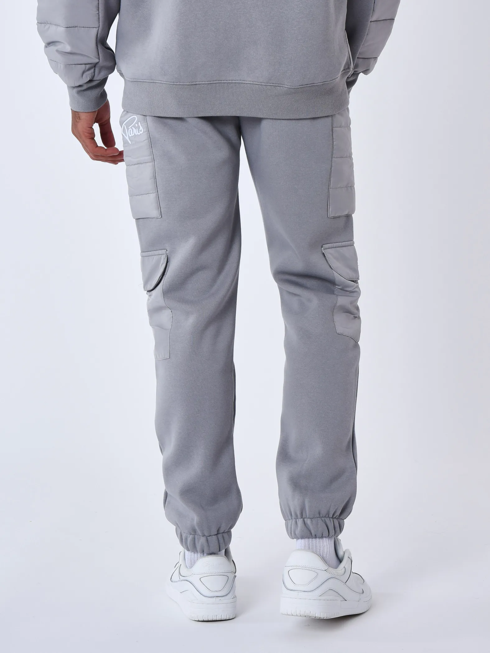 Pantalón de chándal con canesú bimateria