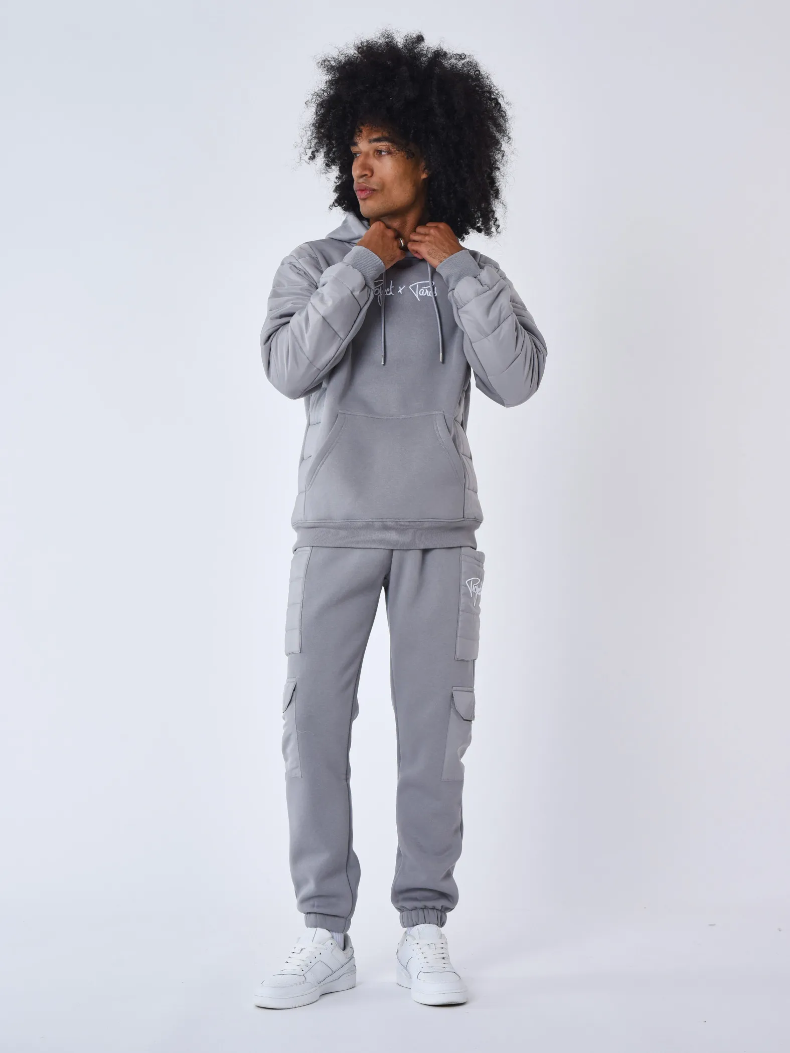 Pantalón de chándal con canesú bimateria