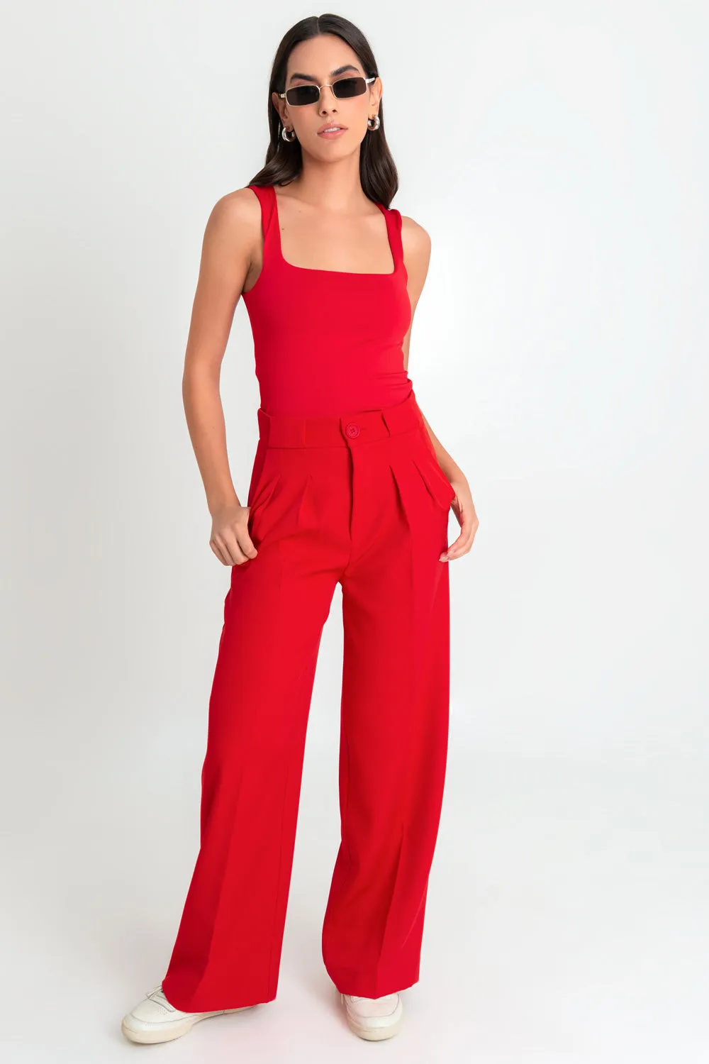 Pantalón de fit wide leg tiro bajo con raya
