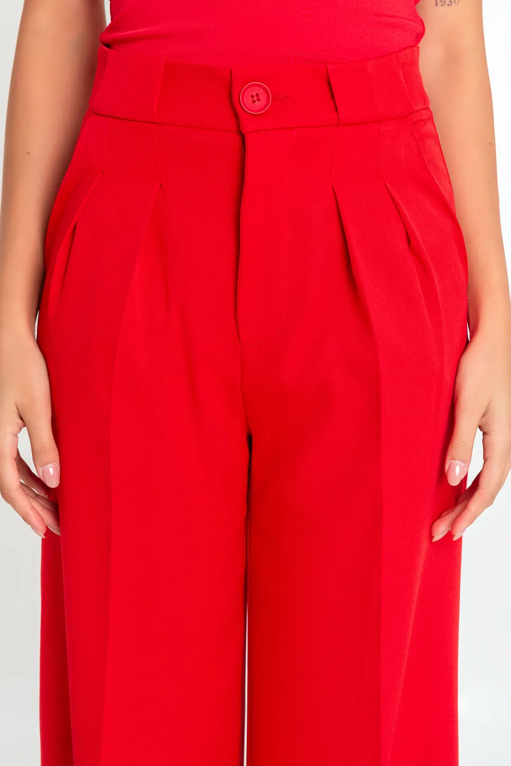 Pantalón de fit wide leg tiro bajo con raya