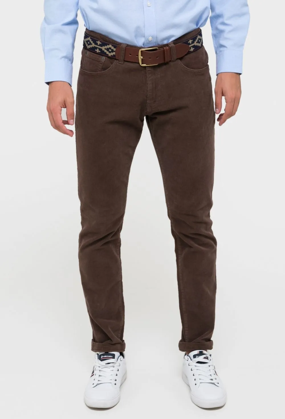 Pantalón estilo pana tailored fit marrón chocolate